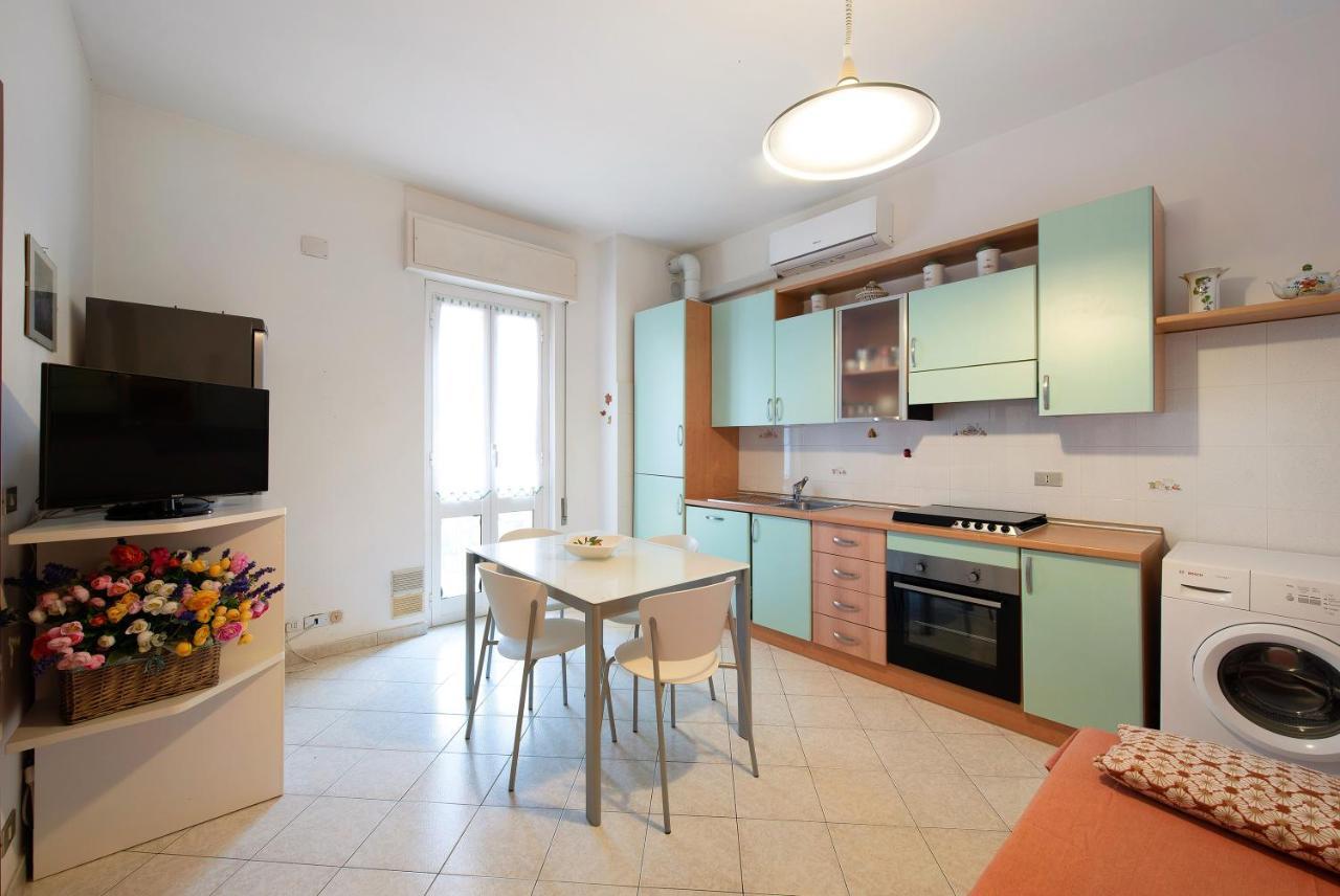 Apartamento Trilocale Mazzini Con 2 Balconi Varazze Exterior foto